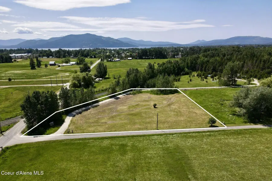 44 Knitting Ln, Sandpoint, ID 83864 - Image #3