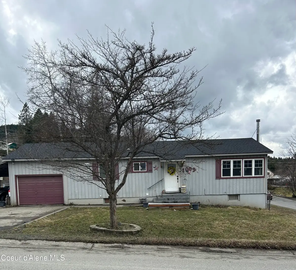 1009 S 2nd St, Saint Maries, ID 83861 - #1