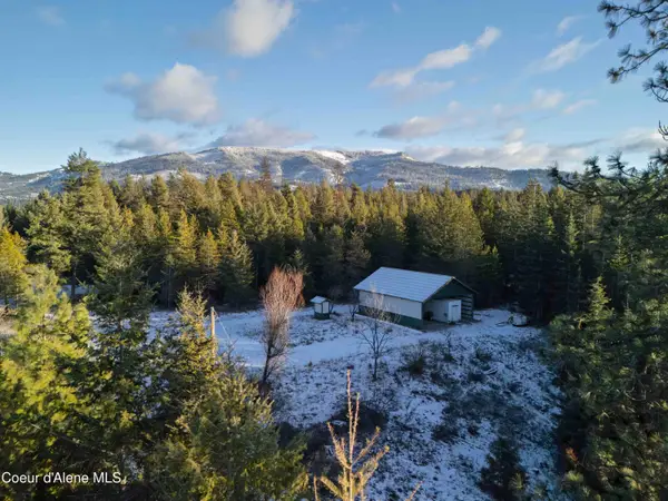 424 Sanborn Creek Rd, Priest River, ID 83856