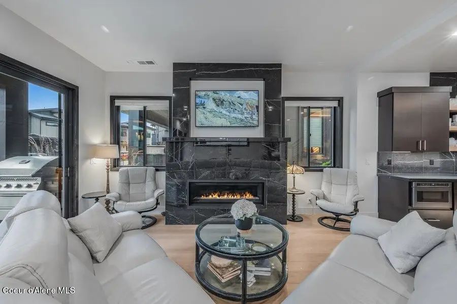 2947 W Lumber Ln, Coeur Dalene, ID 83814 - #3