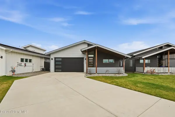 1452 W Moselle Dr, Dalton Gardens, ID 83815