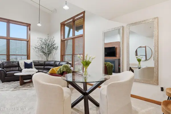 834 Mc Kinley AVE #APT 404, Kellogg, ID 83837