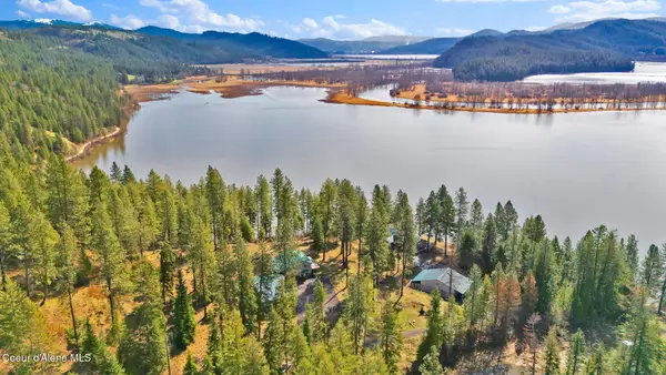 1695 E Round Lake RD, St. Maries, ID 83861