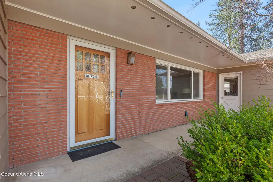 102 E Theresa DR, Coeur Dalene, ID 83814 - #3