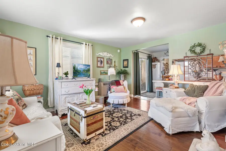 203 E Homestead Ave, Coeur Dalene, ID 83814 - #2