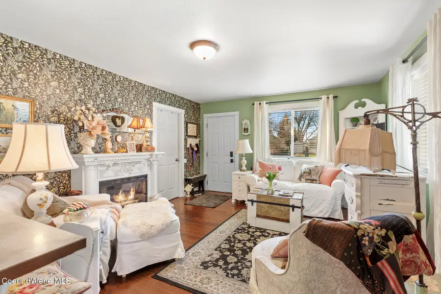 203 E Homestead Ave, Coeur Dalene, ID 83814 - #3