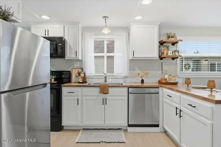 8310 W Meadow brook circle, Rathdrum, ID 83858 - Image #3