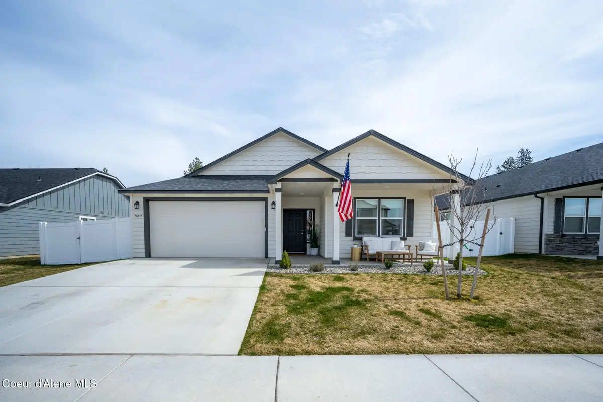 16037 N Hadley Loop, Rathdrum, ID 83858 - #1