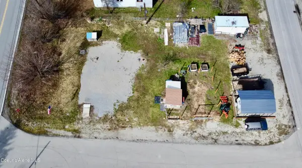 704 W Yellowstone Ave, Osburn, ID 83849