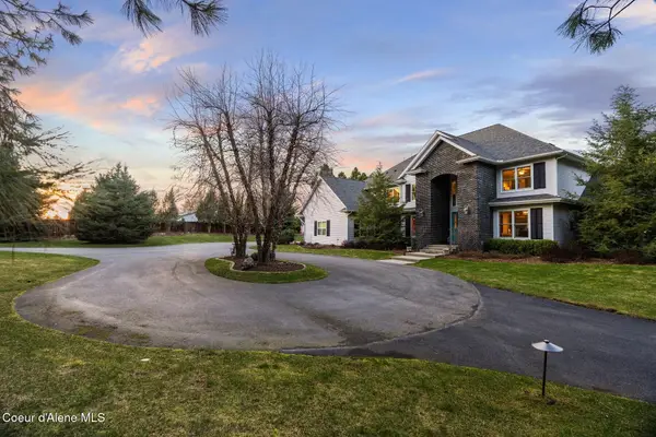 2177 E Totten Ln, Dalton Gardens, ID 83815