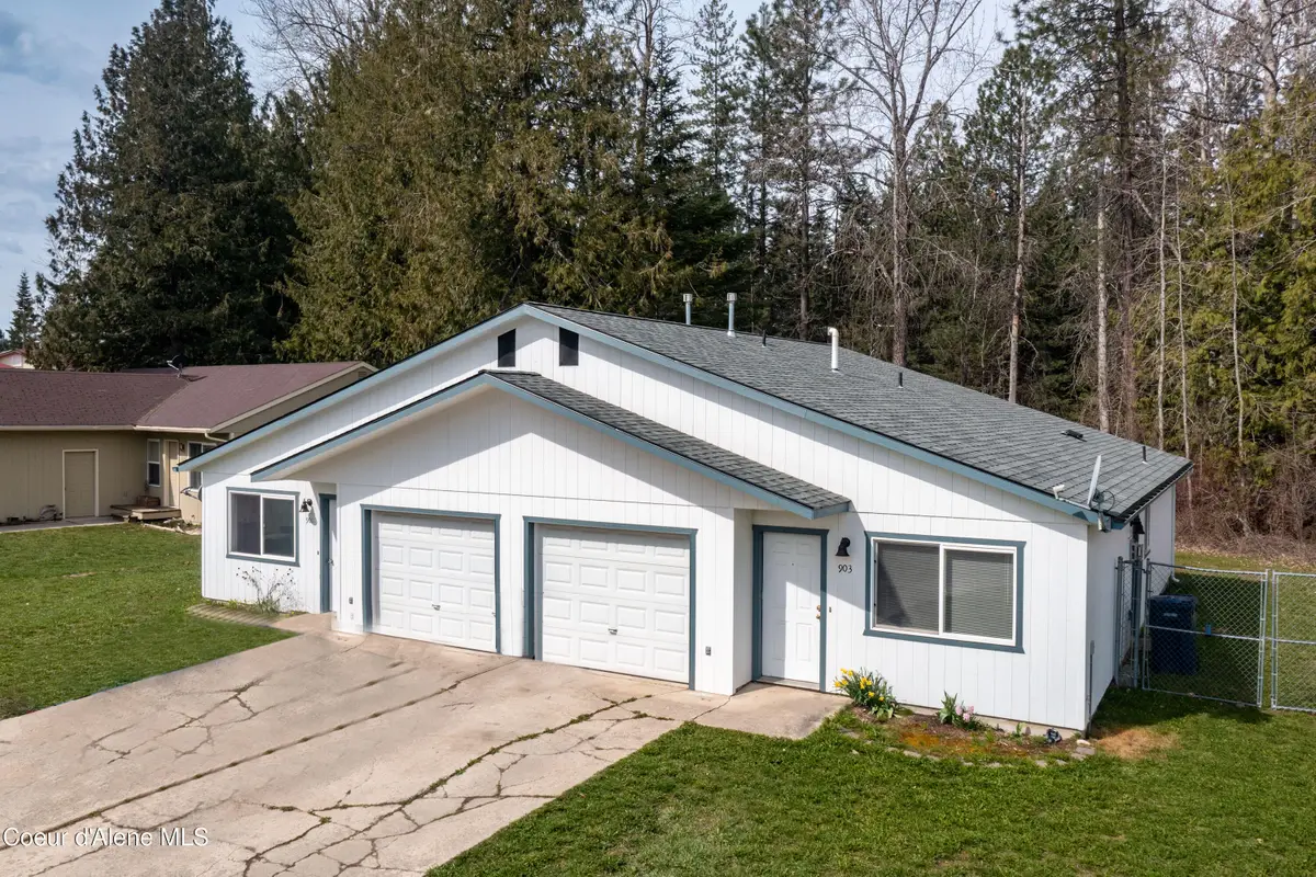 901-903 Hickory Glen Ave, Sandpoint, ID 83864 - #1