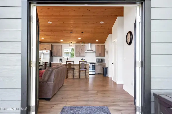 3378 E Doe Run Ct, Hayden, ID 83835