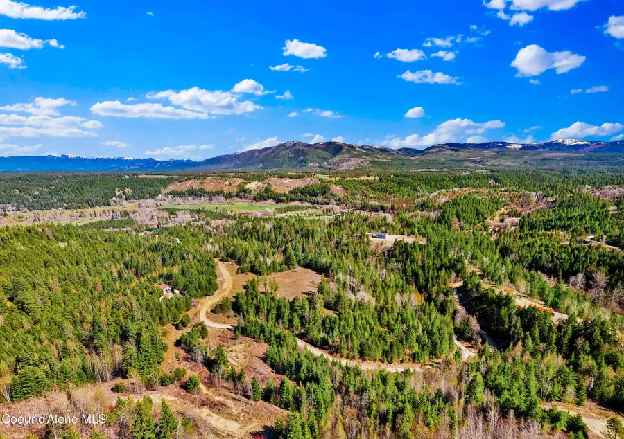 NKA Otter Ln, Naples, ID 83847 - #2