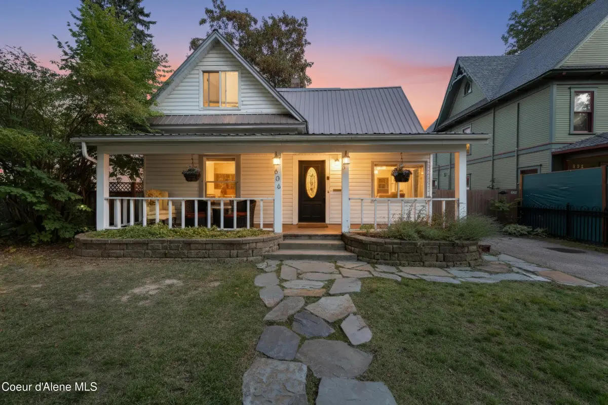 606 N 4th Ave, Sandpoint, ID 83864 - #1