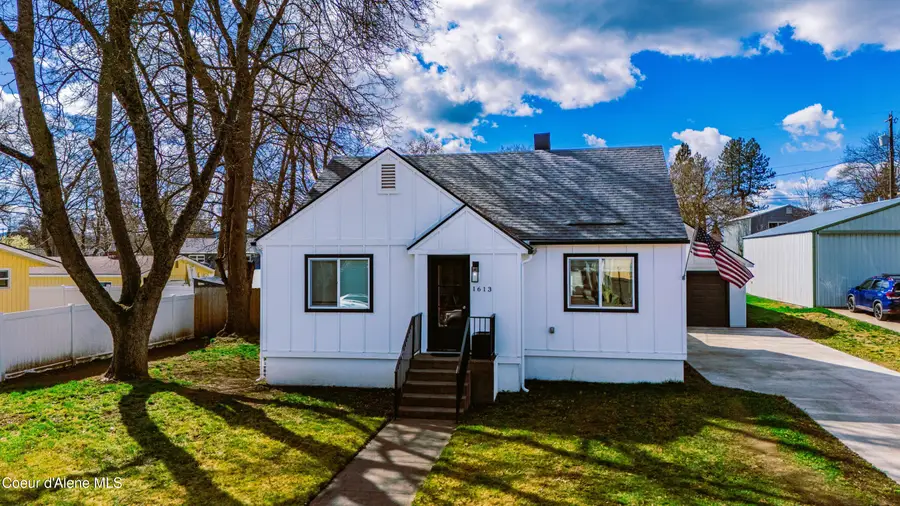 1613 N 7th ST, Coeur Dalene, ID 83814 - #2