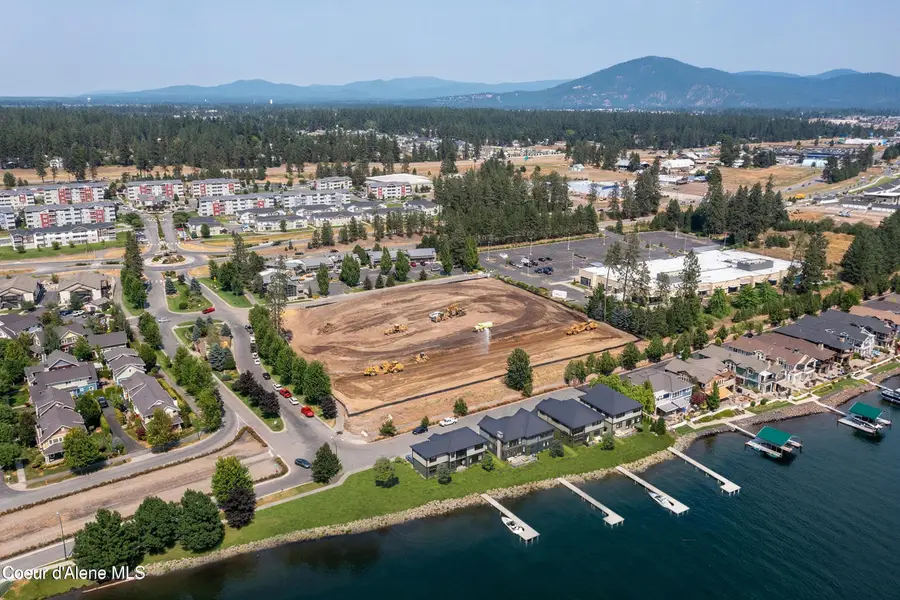 3922 W Shoreview Ln, Coeur Dalene, ID 83814 - Image #3