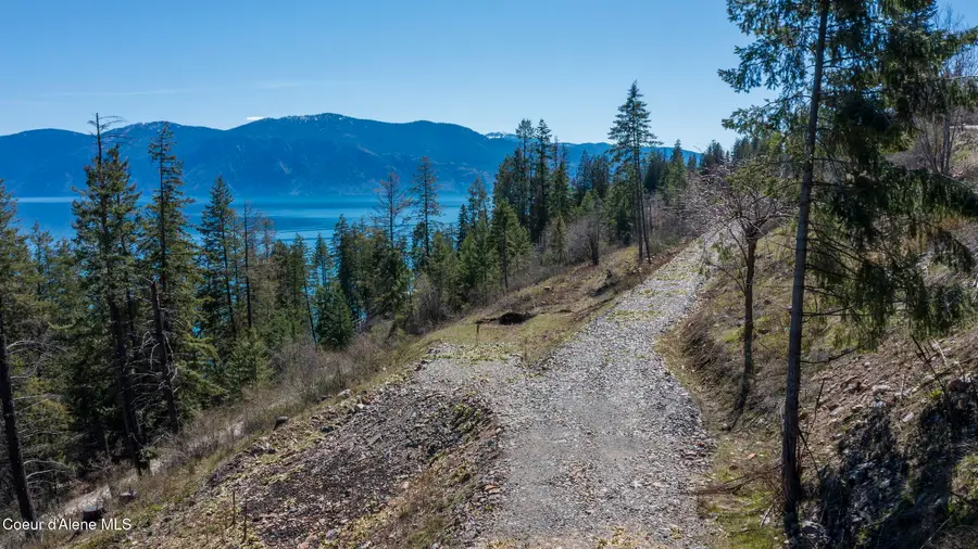 531 Midas Dr, Sagle, ID 83860 - #3