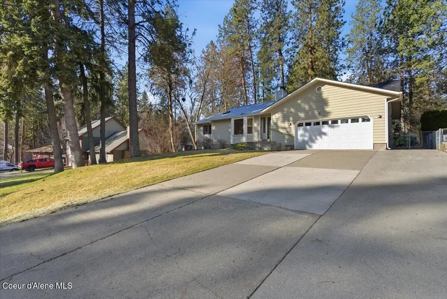 5118 N Pinegrove Drive, Coeur Dalene, ID 83815 - #3