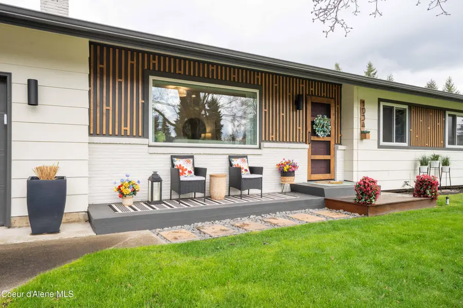 1034 N 23rd St, Coeur Dalene, ID 83814 - #2