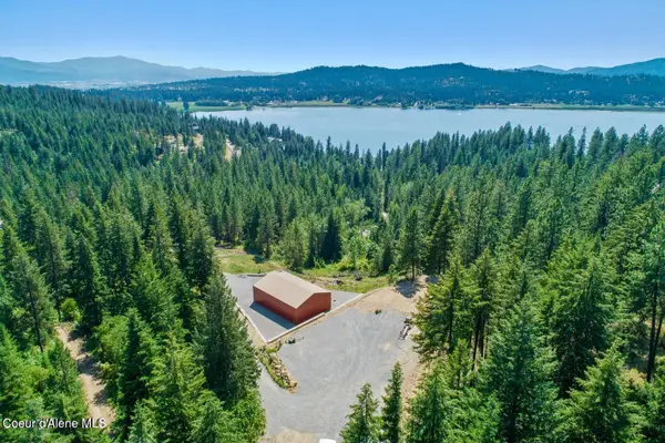 16443 W Sala Ln, Hauser, ID 83854