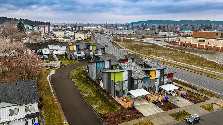 303 S Felts Rd, Spokane Valley, WA 99206 - #2