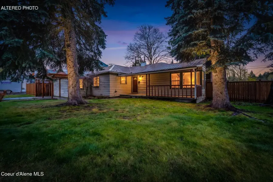 1421 E St Maries Ave, Coeur Dalene, ID 83814 - #2