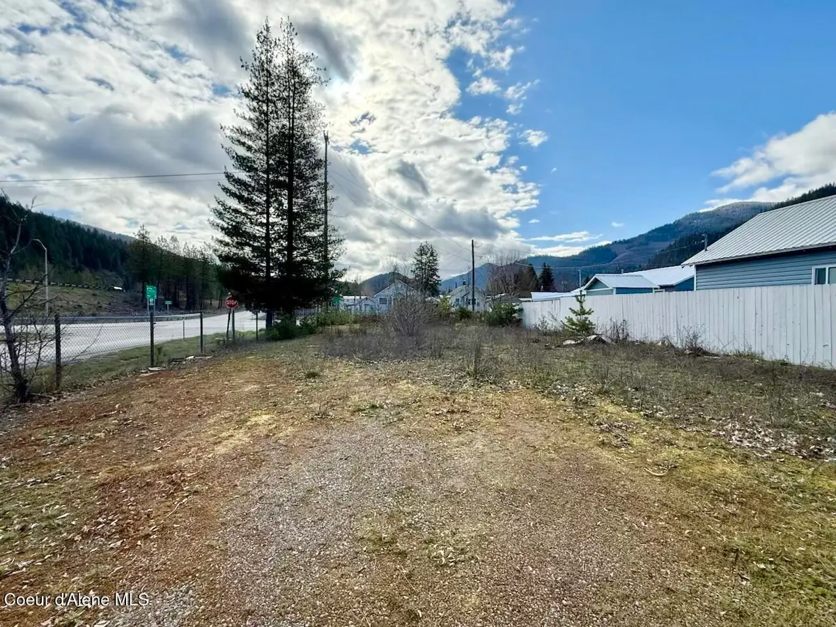 310 Third St, Osburn, ID 83849 - #1