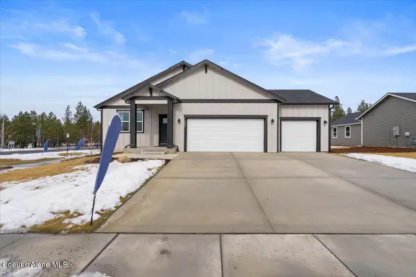 3472 N Columba St, Post Falls, ID 83854