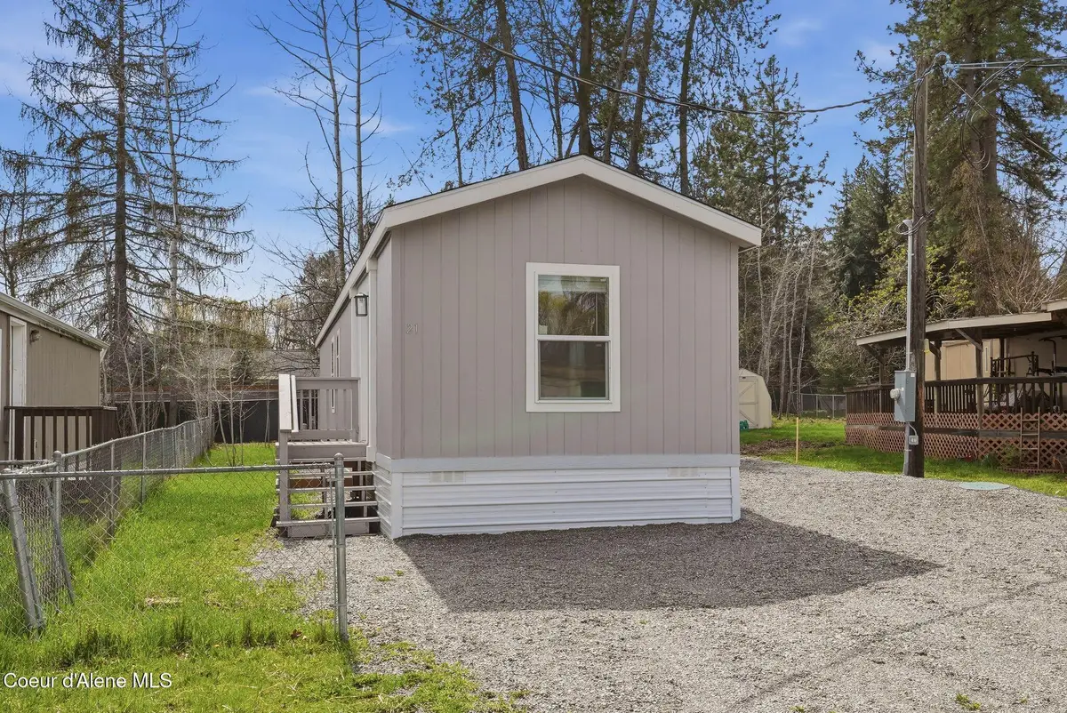 11776 N Hauser Lake RD #SPC 21, Hauser, ID 83854 - #1