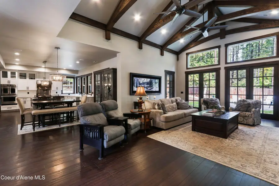 399 Forest Knolls Dr, Sandpoint, ID 83864 - #2