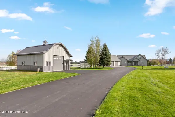 7082 E Poleline Ave, Post Falls, ID 83854