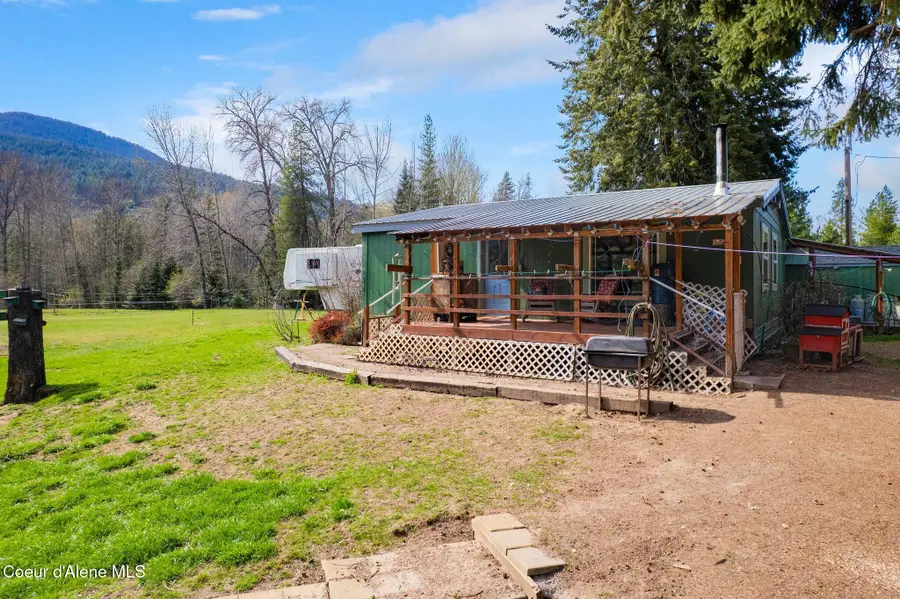 3464 Upper Pack River Rd, Sandpoint, ID 83864 - #2