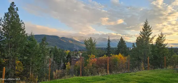 43 Connie PL, Moyie Springs, ID 83845