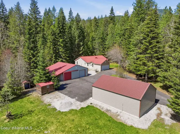 274 Johnny Long RD, Sandpoint, ID 83864