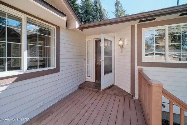 2753 E Point Hayden DR, Hayden, ID 83835