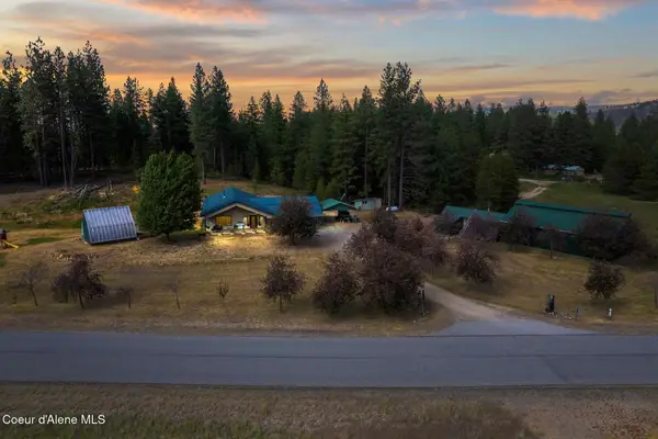 159 Frontier Village, Naples, ID 83847