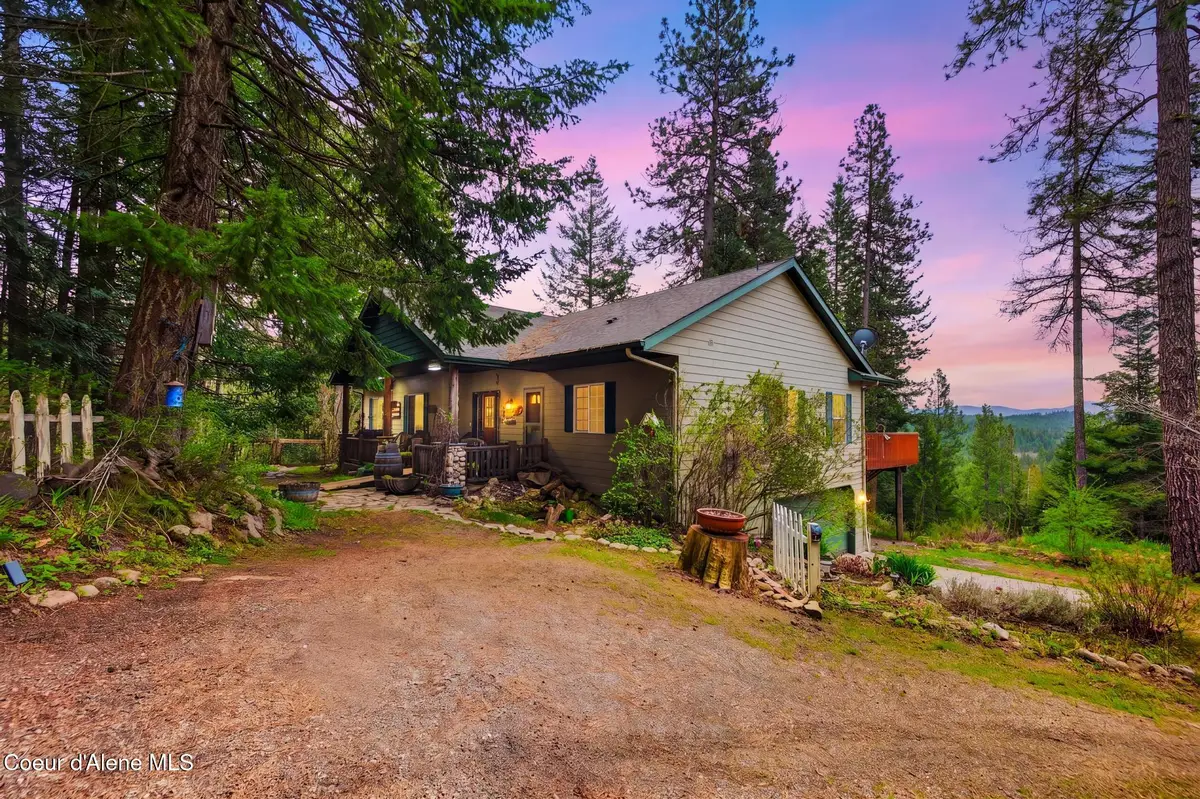17461 N Right Fork RD, Hauser, ID 83854 - #1