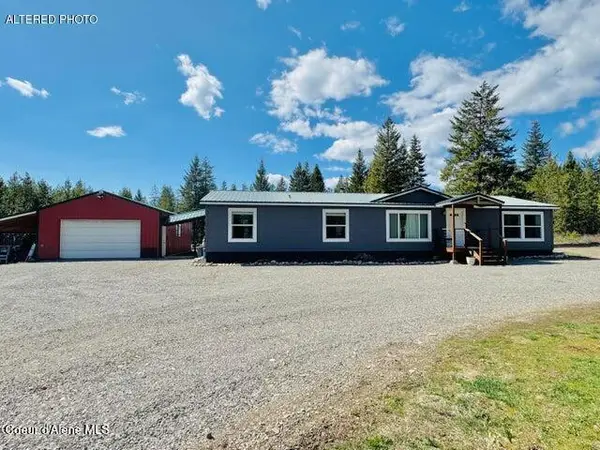 4062 W Seasons RD, Rathdrum, ID 83858