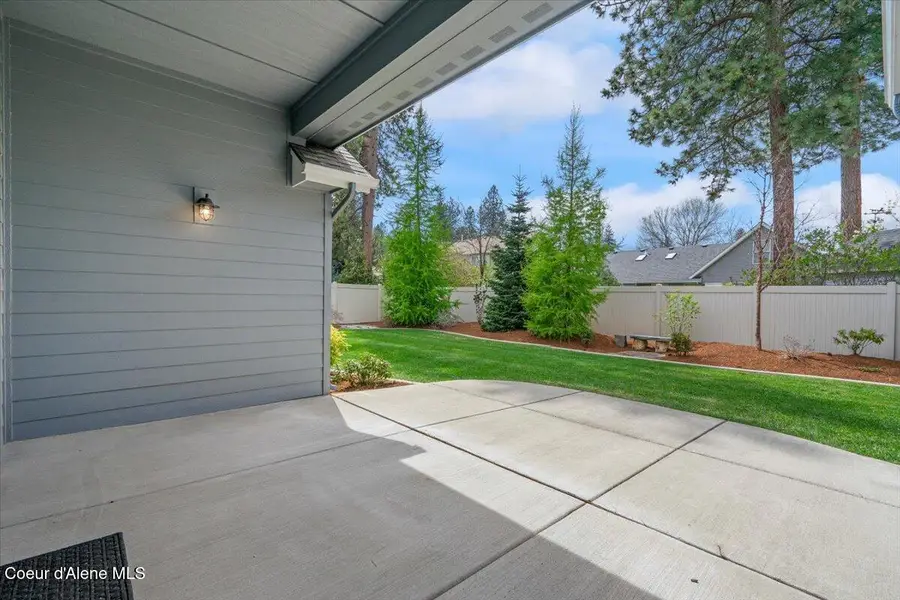 2240 E THOMAS HILL DR, Coeur Dalene, ID 83815 - #3