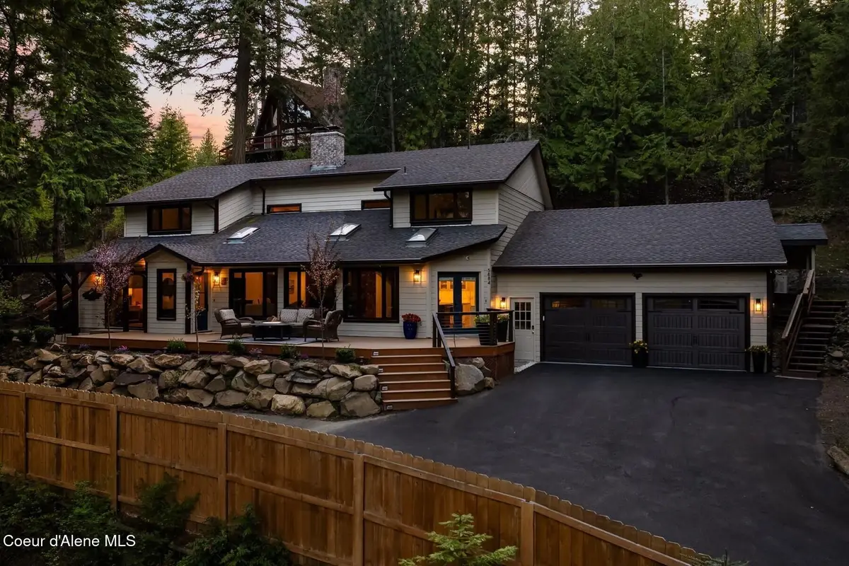 5884 E Hayden Lake Rd, Hayden, ID 83835 - #1