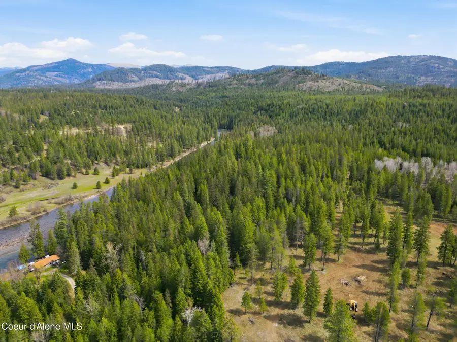 NNA Robinson Dr, Priest River, ID 83856 - #3