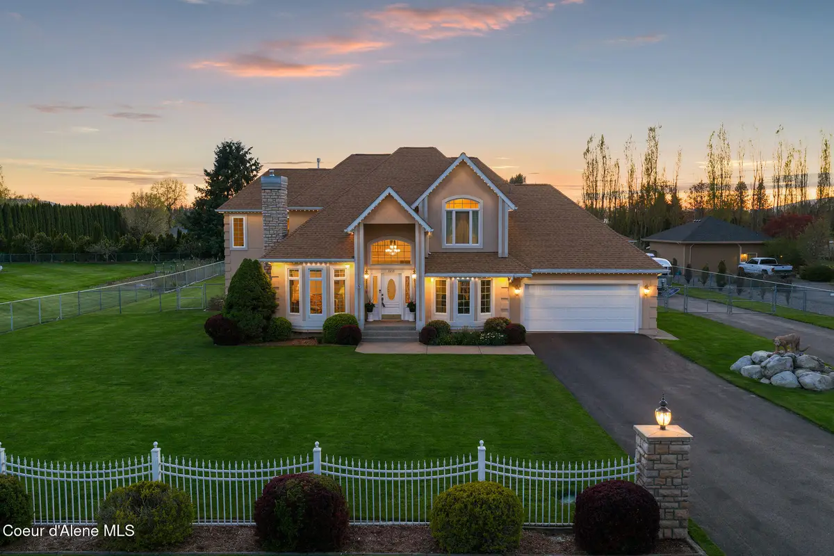 7255 N Colfax ST, Dalton Gardens, ID 83815 - #1