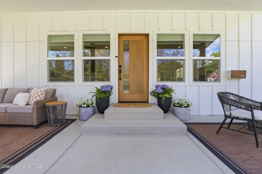 919 N C ST, Coeur Dalene, ID 83814 - #2