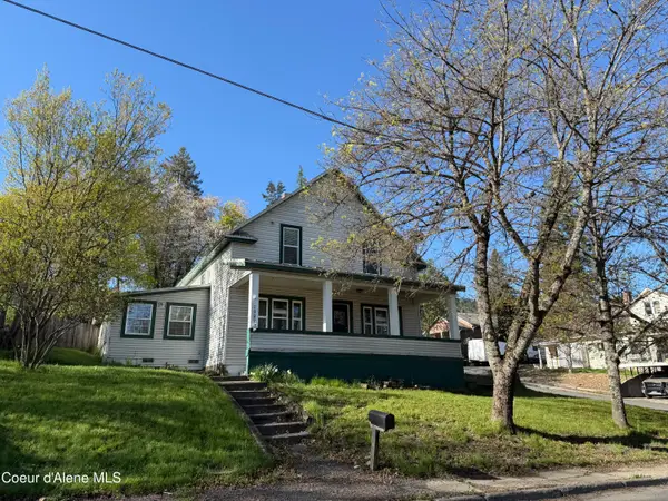 1027 Jefferson Ave, St. Maries, ID 83861