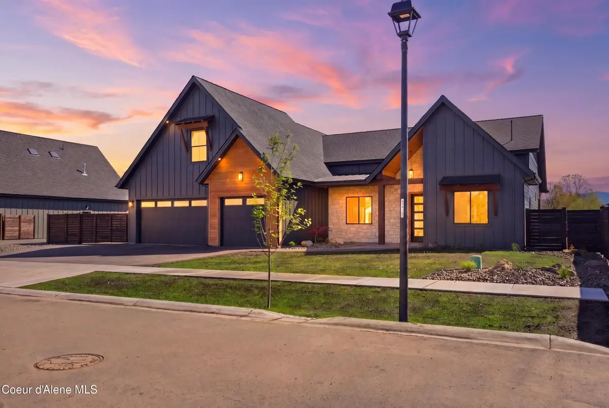 11006 N Armonia WAY, Hayden, ID 83835 - #1