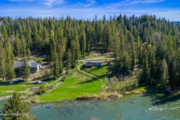 792 Dirks Rd, Priest River, ID 83856