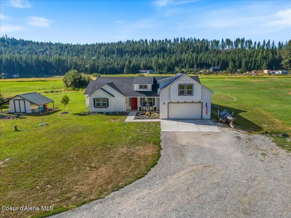 1974 KELSO LAKE RD, Athol, ID 83801