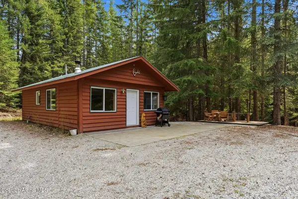 354 Fall Creek Rd, Naples, ID 83847
