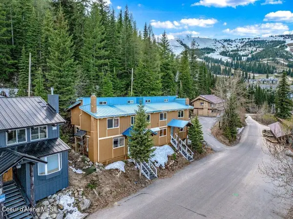 226 Mogul Hill Rd Building 3 RD #1, Sandpoint, ID 83864