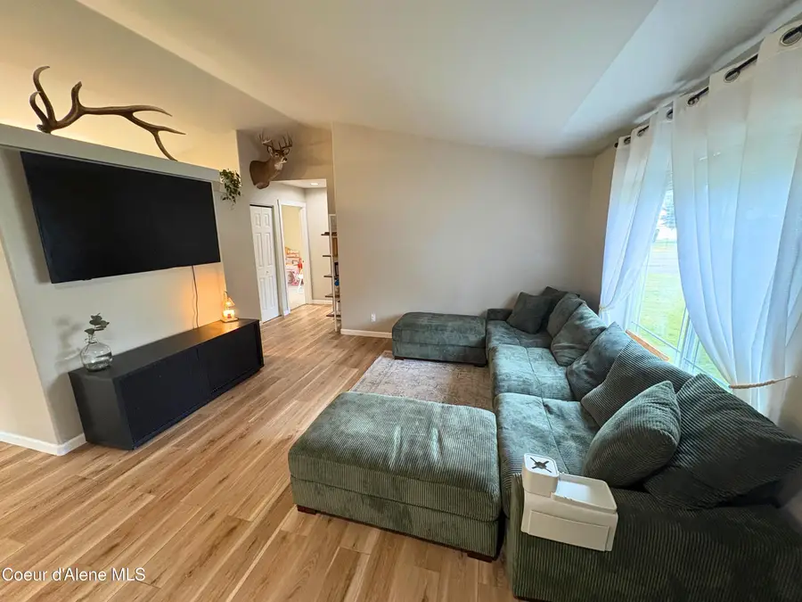 798 E Loch Maree DR, Hayden, ID 83835 - Image #3